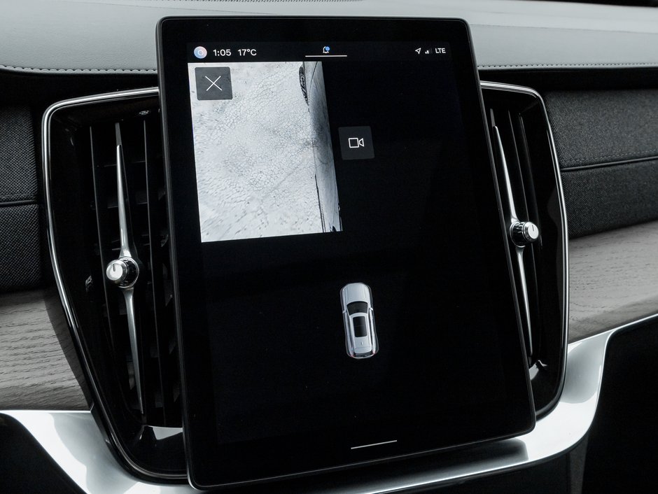 2025 Volvo XC90 2025.5 B6 AWD Plus 7-Seater HARMAN KARDON-13