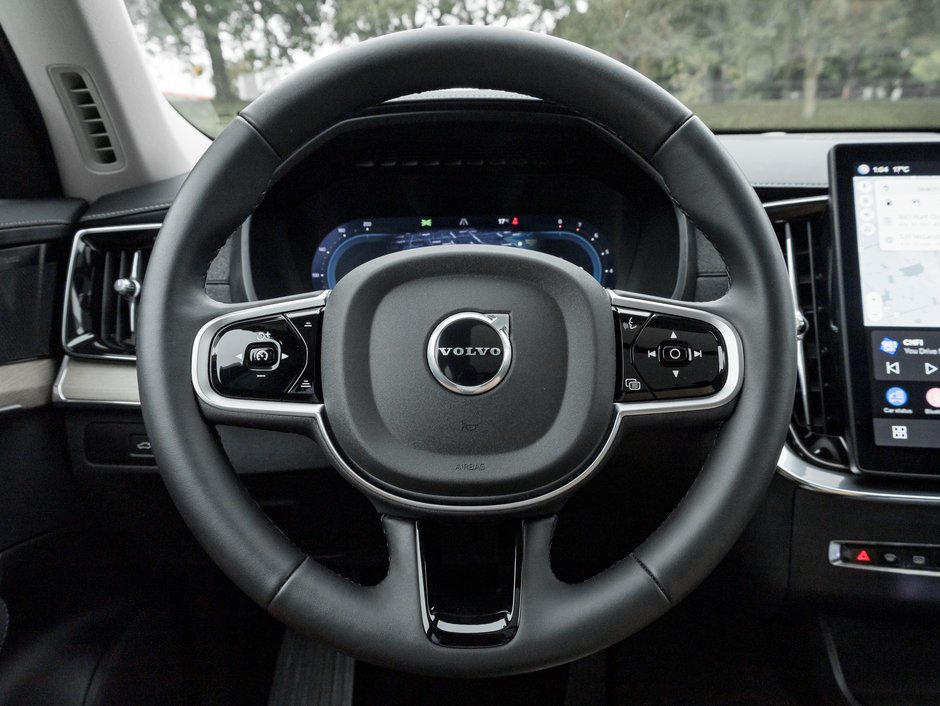 2025 Volvo XC90 2025.5 B6 AWD Plus 7-Seater HARMAN KARDON-7