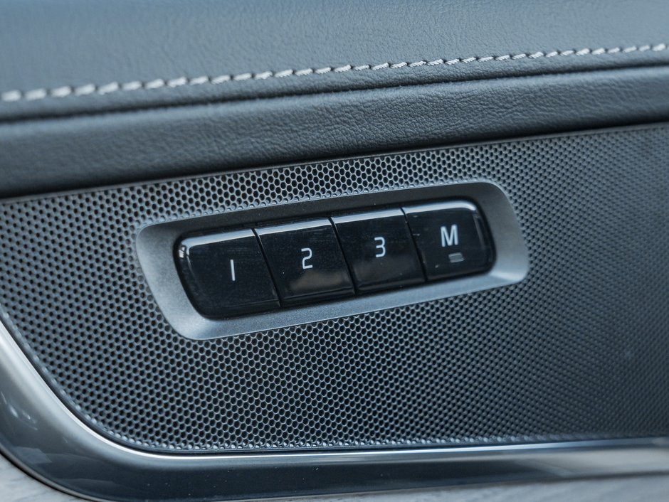 Volvo XC90 2025.5 B6 AWD Plus 7-Seater  NEARLY NEW  CPO 2025-15