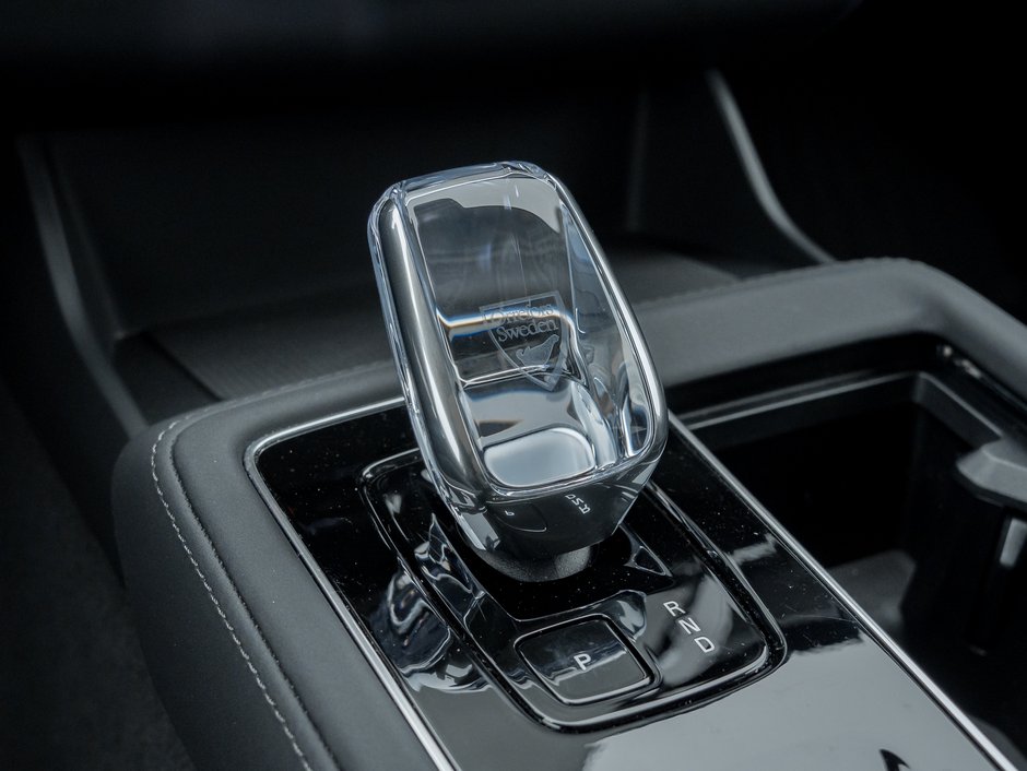 Volvo XC90 2025.5 B6 AWD 7-Seater  20 ALLOY  VOLVO CPO 2025-14