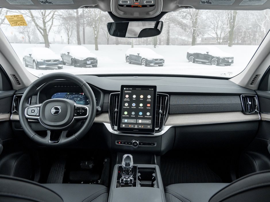 Volvo XC90 2025.5 B6 AWD 7-Seater  20 ALLOY  VOLVO CPO 2025-24