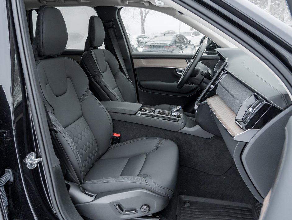 Volvo XC90 2025.5 B6 AWD 7-Seater  20 ALLOY  VOLVO CPO 2025-20