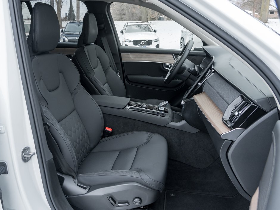 2025 Volvo XC90 2025.5 B6 AWD PLUS <9000km> 21 ALLOY WHEELS CPO-22