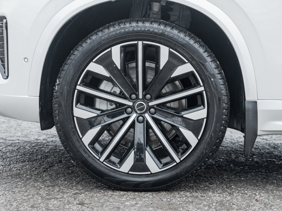 2025 Volvo XC90 2025.5 B6 AWD PLUS <9000km> 21 ALLOY WHEELS CPO-3