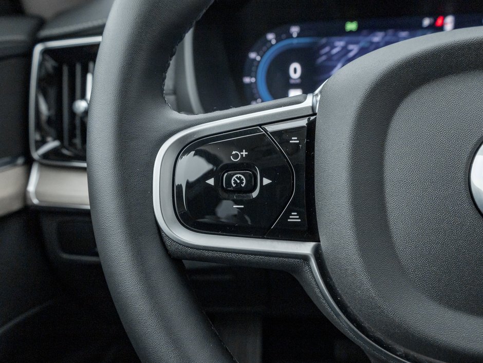 2025 Volvo XC90 2025.5 B6 AWD plus 7-Seater  CPO RATE fr 3.49%*-8