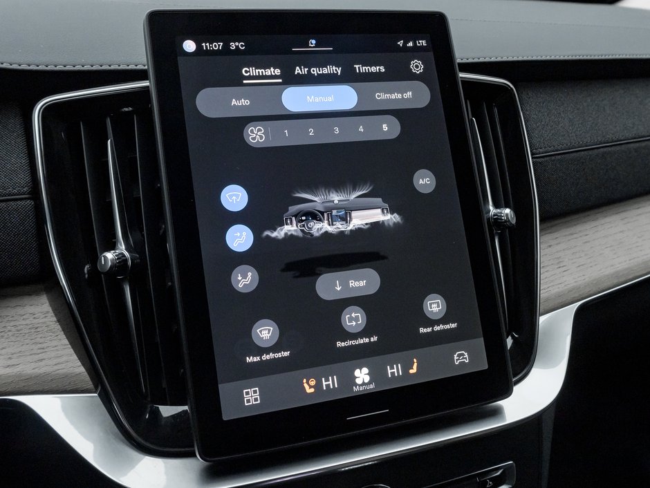 2025 Volvo XC90 2025.5 B6 AWD plus 7-Seater  CPO RATE fr 3.49%*-18