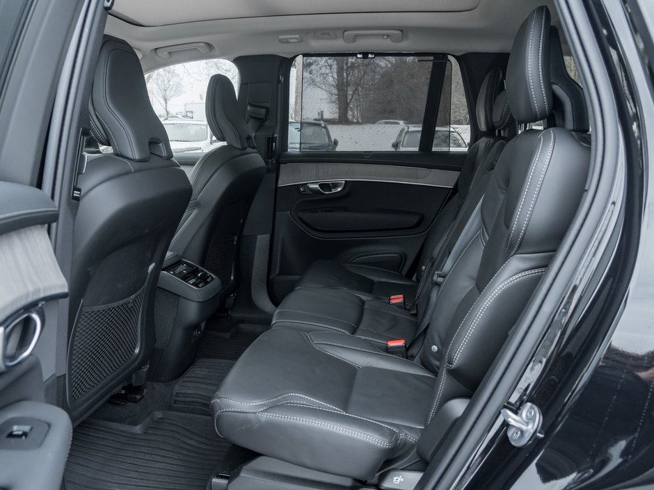 2025 Volvo XC90 2025.5 B6 AWD ULTRA Bright Theme 7-Seater  LOW KM-24