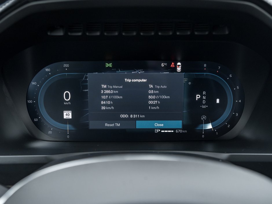 2025 Volvo XC90 2025.5 B6 AWD Plus 7-Seater SUPER LOW KM  LIKE NEW-8