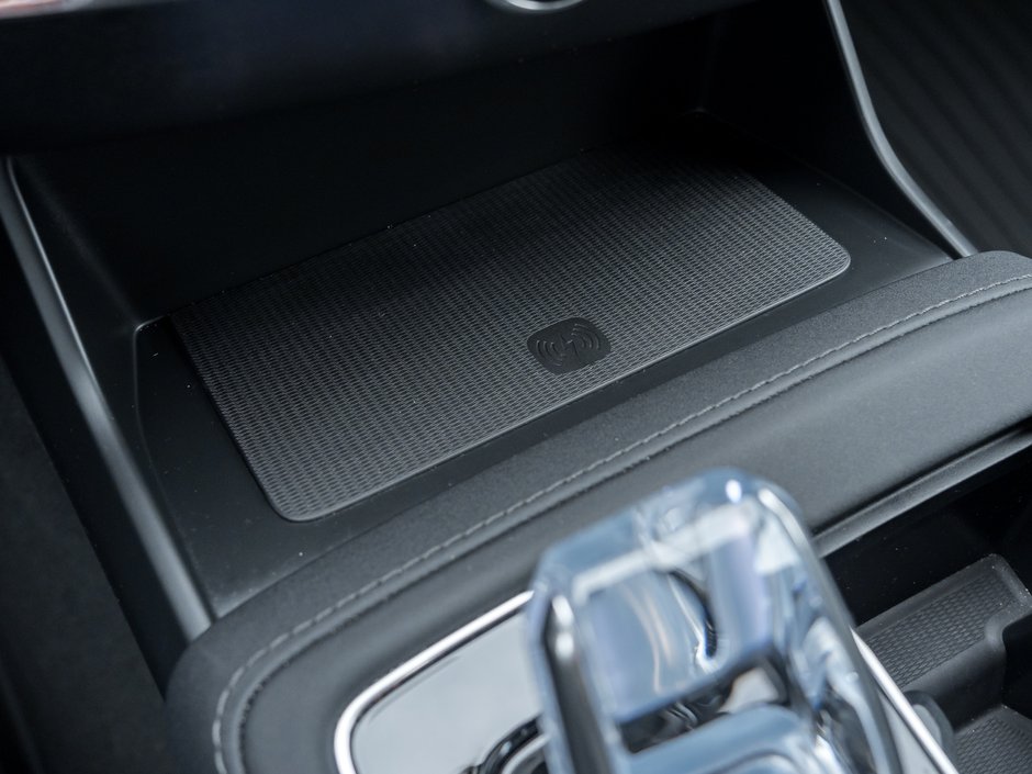 2025 Volvo XC90 2025.5 B6 AWD Plus 7-Seater SUPER LOW KM  LIKE NEW-17