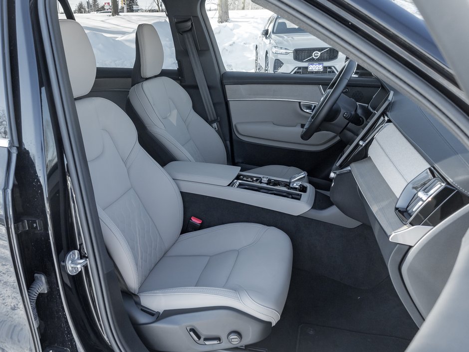 2025 Volvo XC90 2025.5 B6 AWD Bright Theme 7-Seater  CARDAMOM  CPO-19