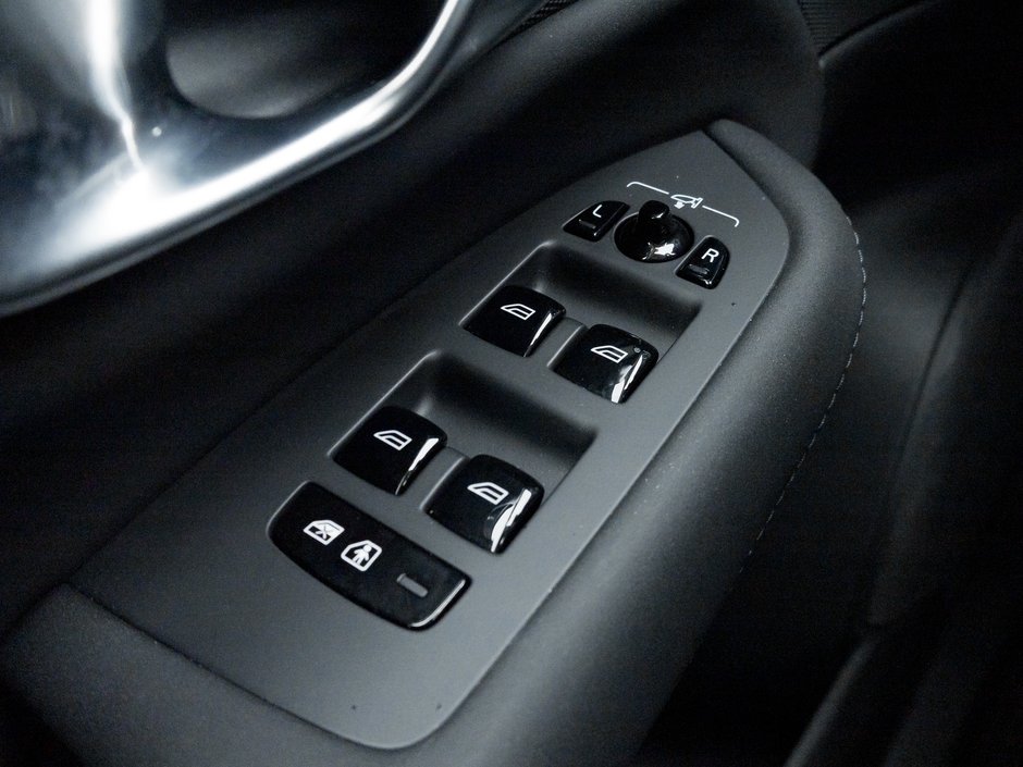 Volvo XC90 2025.5 B6 AWD Ultra 7-Seater NEARLY NEW  VOLVO CPO 2025-14