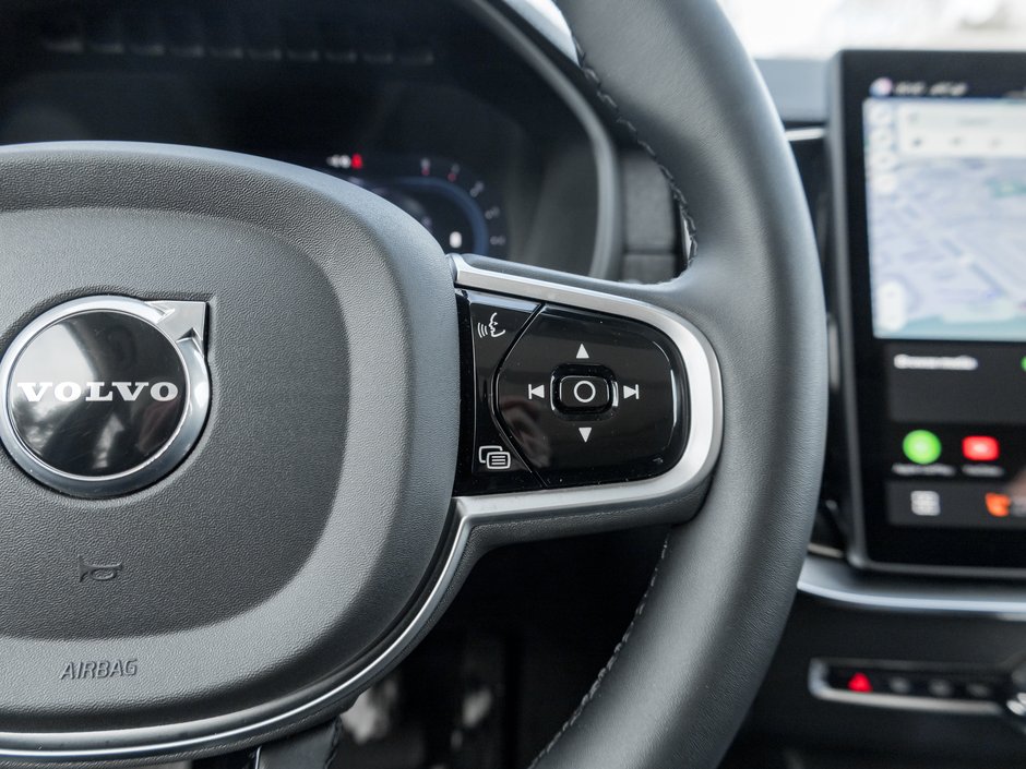 Volvo XC90 2025.5 B6 AWD Plus  VOLVO CPO RATE FROM 3.49%* 2025-9