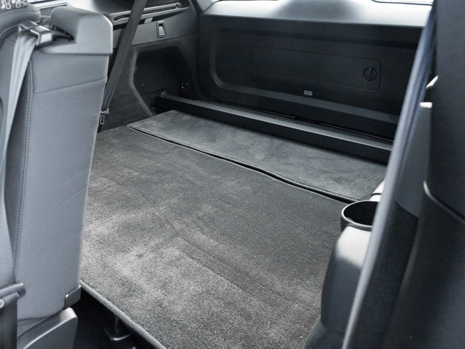 Volvo XC90 2025.5 B6 AWD Plus  VOLVO CPO RATE FROM 3.49%* 2025-27