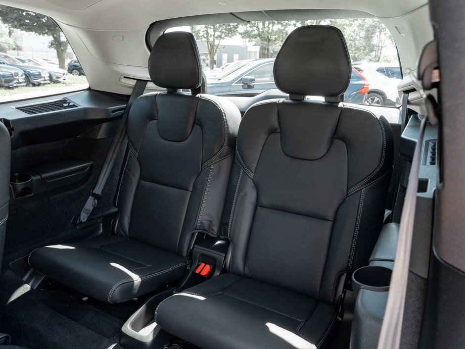 2025 Volvo XC90 Ultra Bright Theme-23