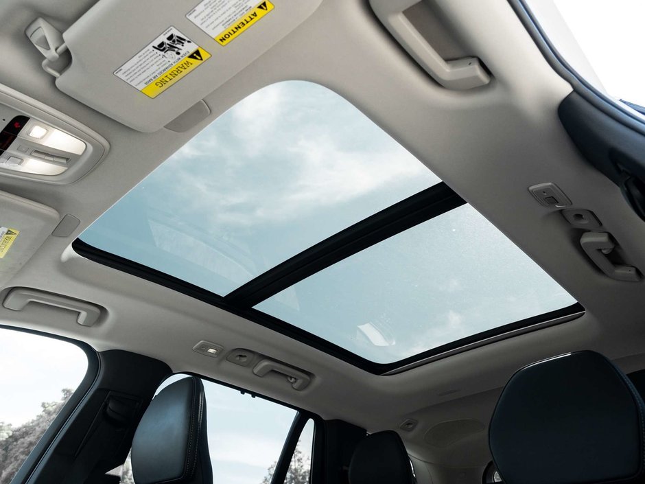 2025 Volvo XC90 Ultra Bright Theme-19
