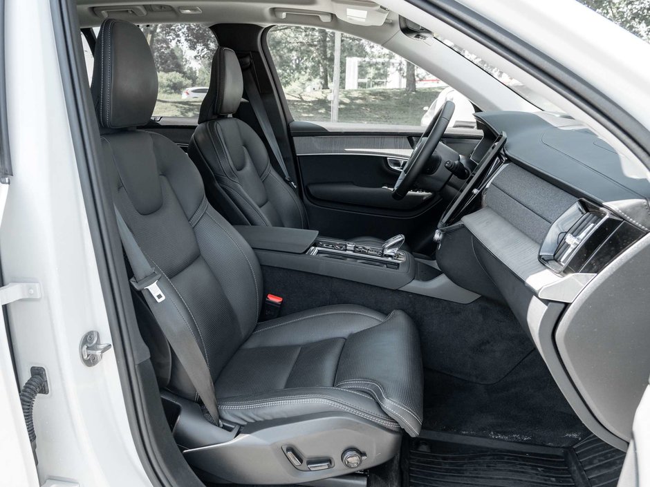 2025 Volvo XC90 Ultra Bright Theme-20