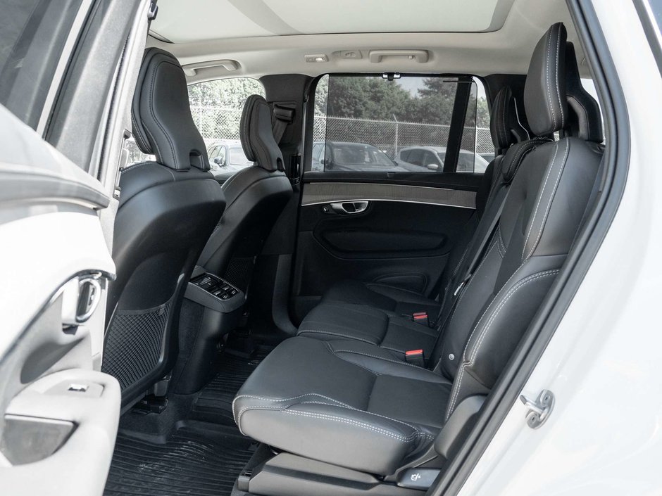 2025 Volvo XC90 Ultra Bright Theme-21
