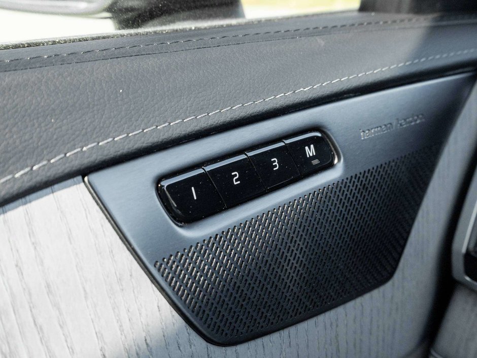 2025 Volvo XC90 ULTRA T8^Polestar^PlugIn Hybrid^CPO Rate fr 2.99%*-17