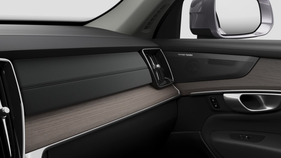 2026 Volvo XC90 B6 AWD Plus Bright Theme 7-Seater-8