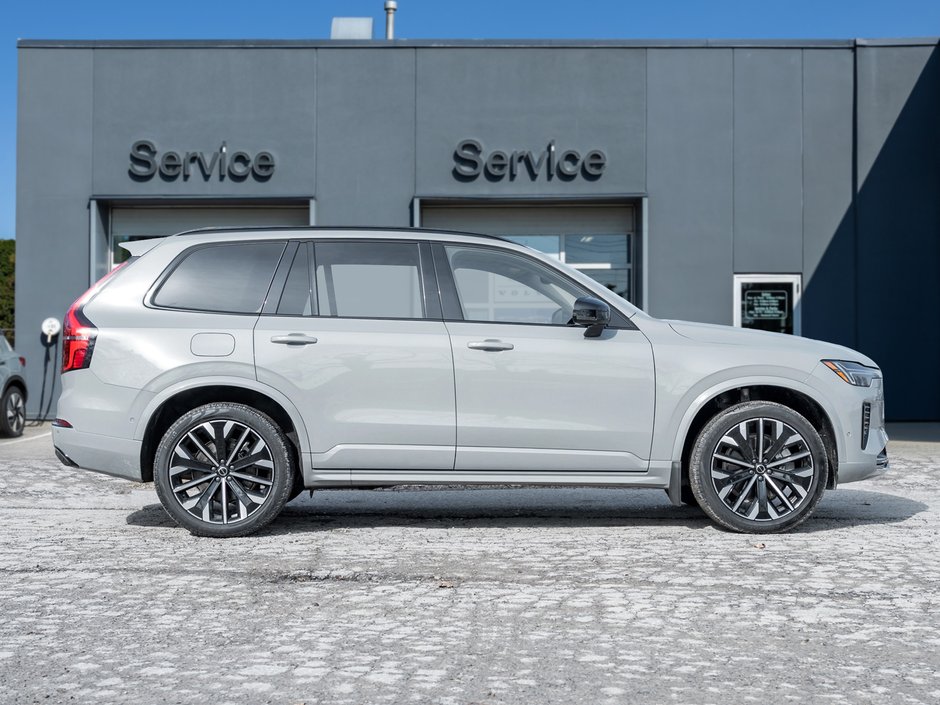 2026 Volvo XC90 B6 AWD PLUS Dark Theme 7-Seater-CPO RATE fr 2.99%*-5