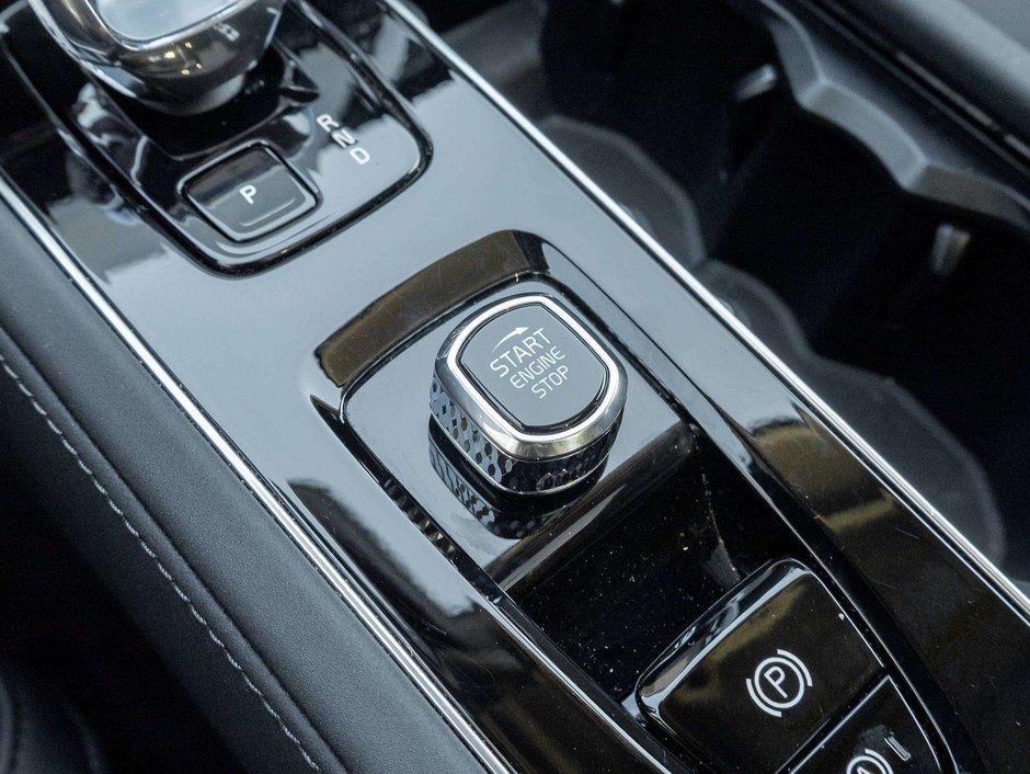 2026 Volvo XC90 Core Bright Theme-16