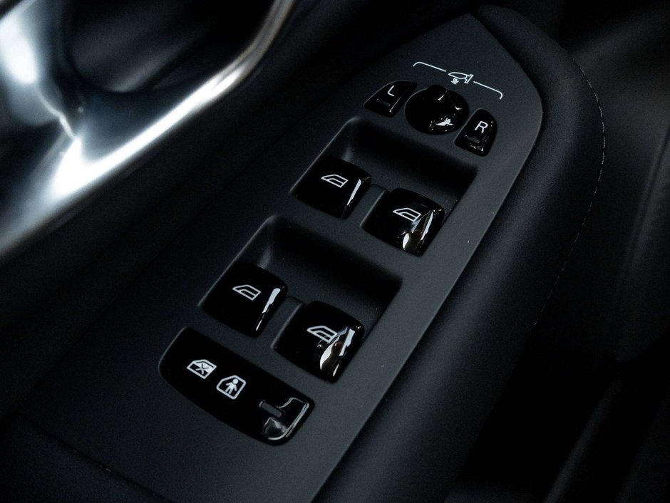 Volvo XC90 B6 AWD Ultra Bright Theme 6-SEATER  HARMAN KARDON 2026-14