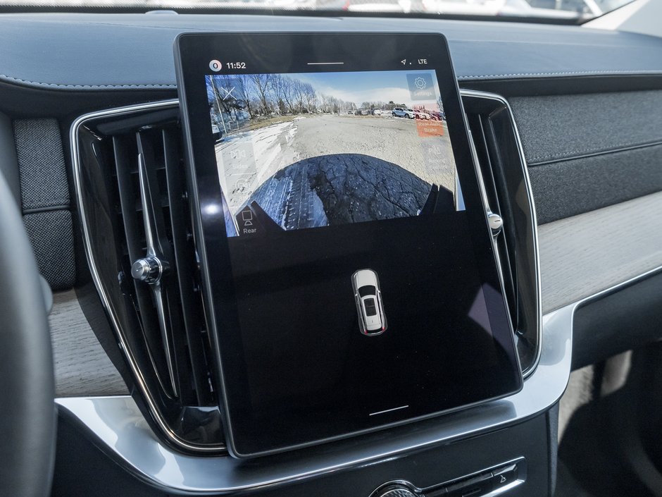 Volvo XC90 B6 AWD Plus Bright Theme 7-Seater 2026-13