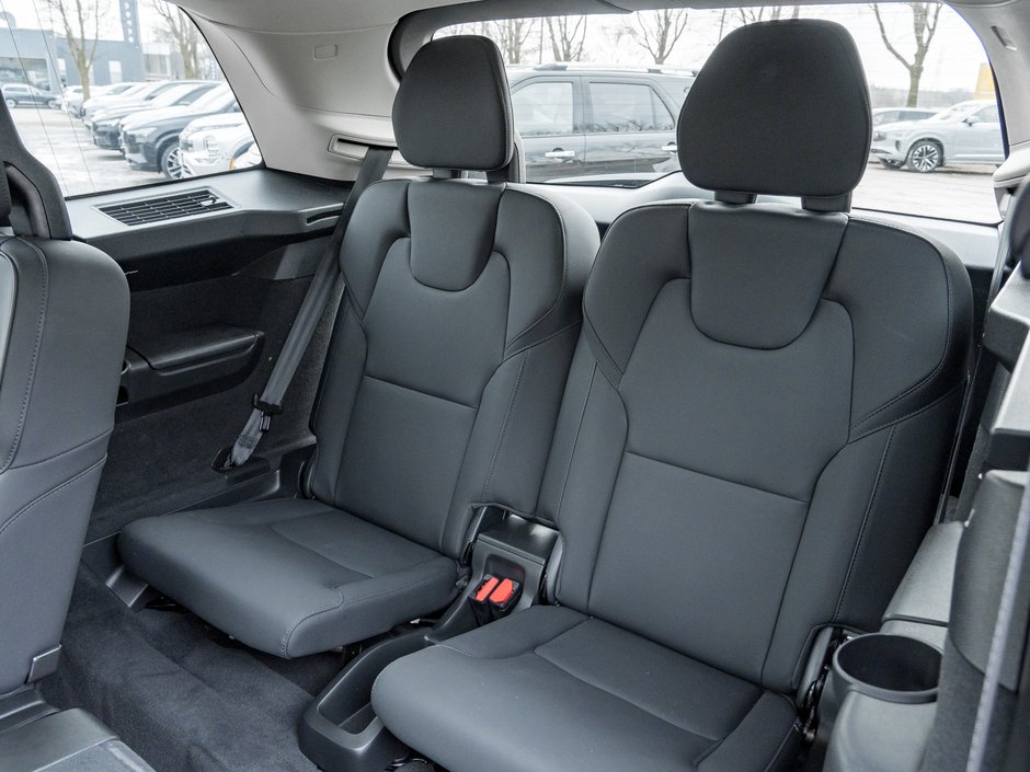 Volvo XC90 B6 AWD Core 7-Seater VOLVO CPO RATE FROM  3.49%* 2026-23