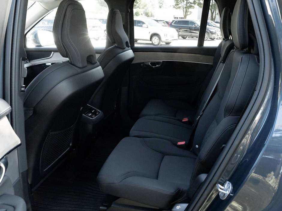 Volvo XC90 Core Bright Theme 2026-23