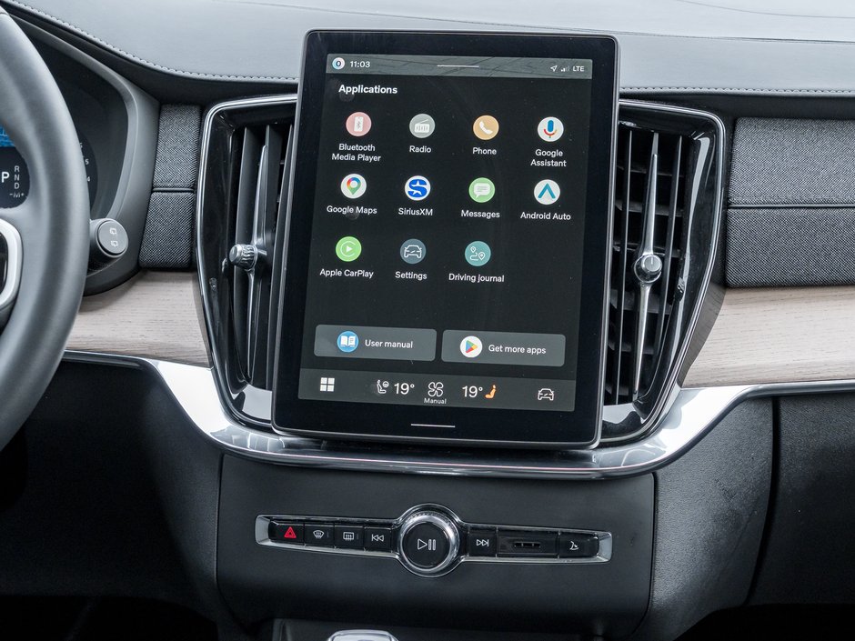 Volvo XC90 B6 AWD Core 7-Seater VOLVO CPO RATE FROM  3.49%* 2026-25