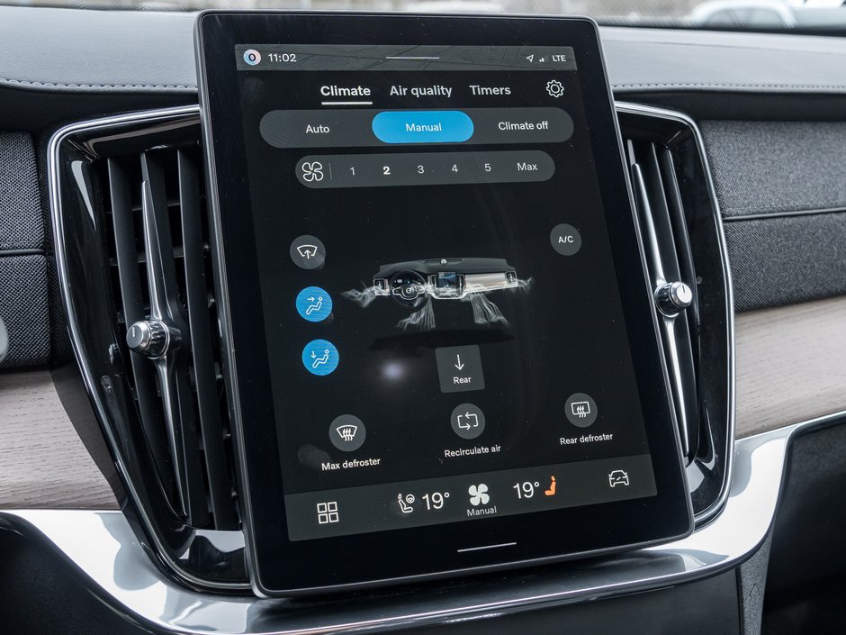 Volvo XC90 B6 AWD Core 7-Seater VOLVO CPO RATE FROM  3.49%* 2026-17