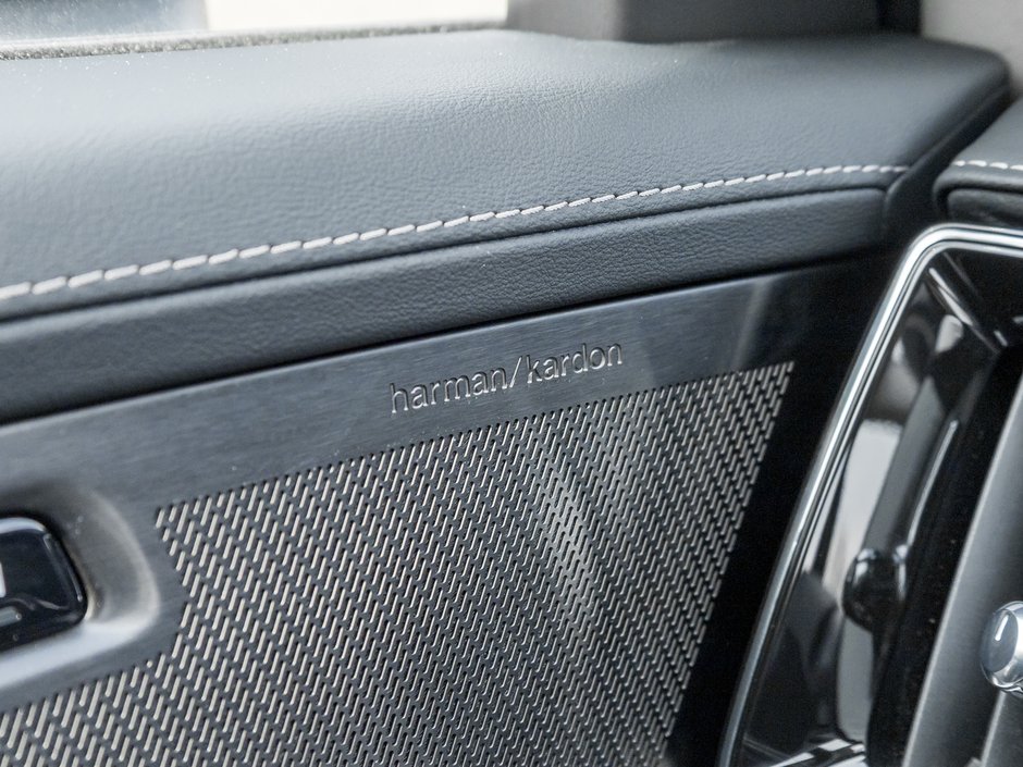 2026 Volvo XC90 B6 AWD Ultra Bright Theme 6-SEATER  HARMAN KARDON-16