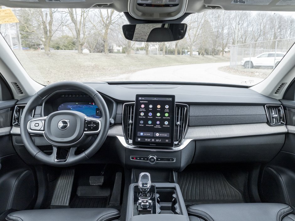 2026 Volvo XC90 B6 AWD Ultra Bright Theme 6-SEATER  HARMAN KARDON-26