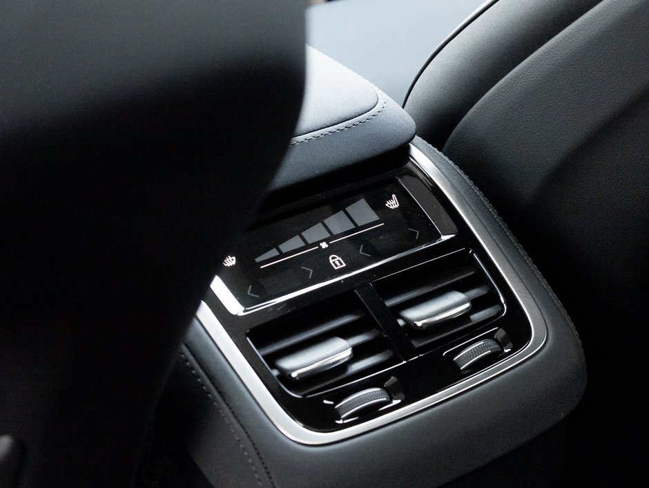 2026 Volvo XC90 B6 AWD PLUS  HARMAN KARDON  CPO RATE FROM 3.49%*-22