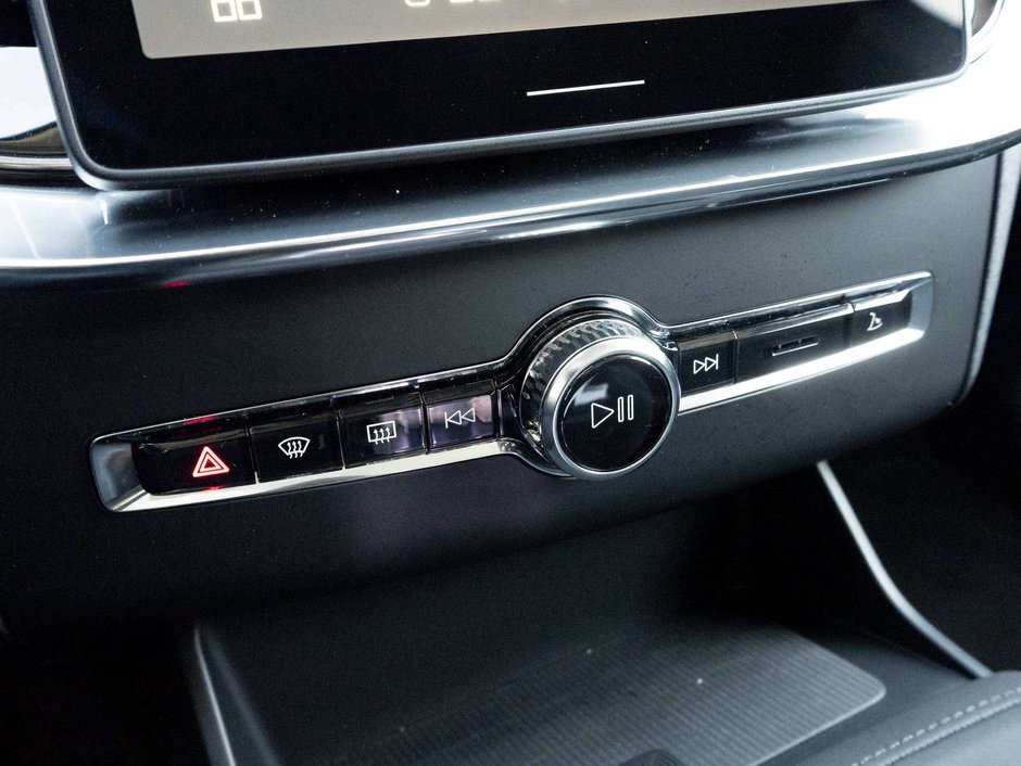 2026 Volvo XC90 Plus Bright Theme-20