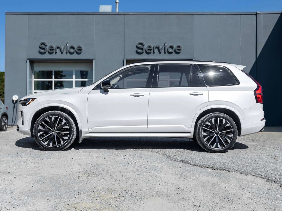 2026 Volvo XC90 Plus Dark Theme-2