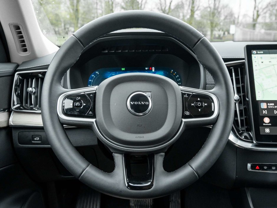 2026 Volvo XC90 Plus Dark Theme-7