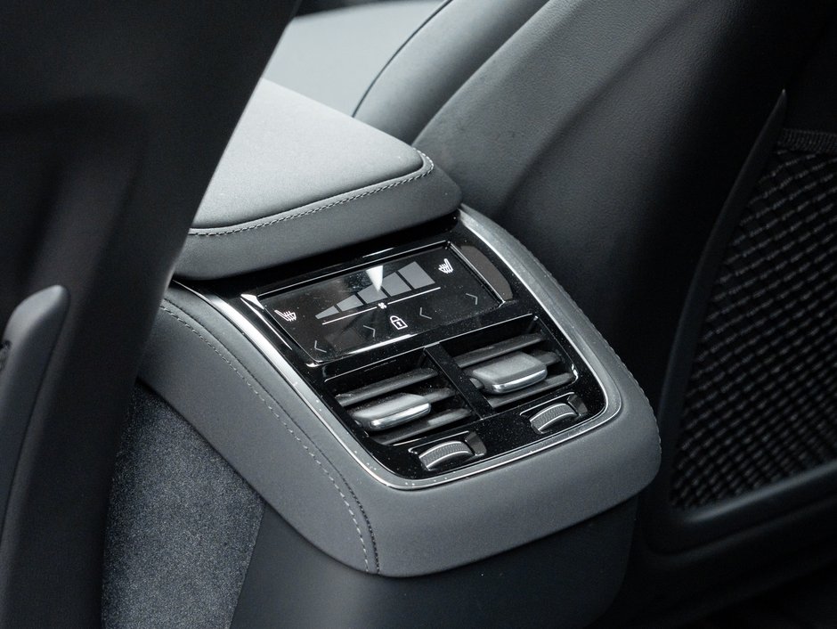 2026 Volvo XC90 B6 AWD PLUS  ALMOST NEW  VOLVO CPO RATE fr 2.99%*-24