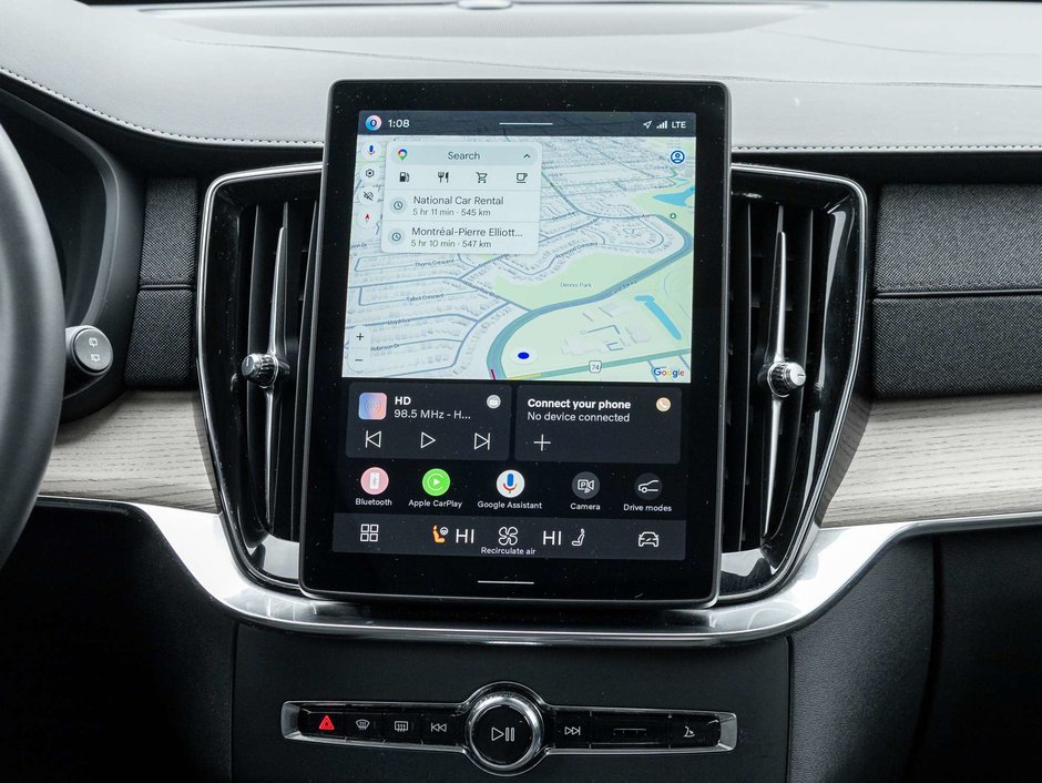 2026 Volvo XC90 Plus Dark Theme-28