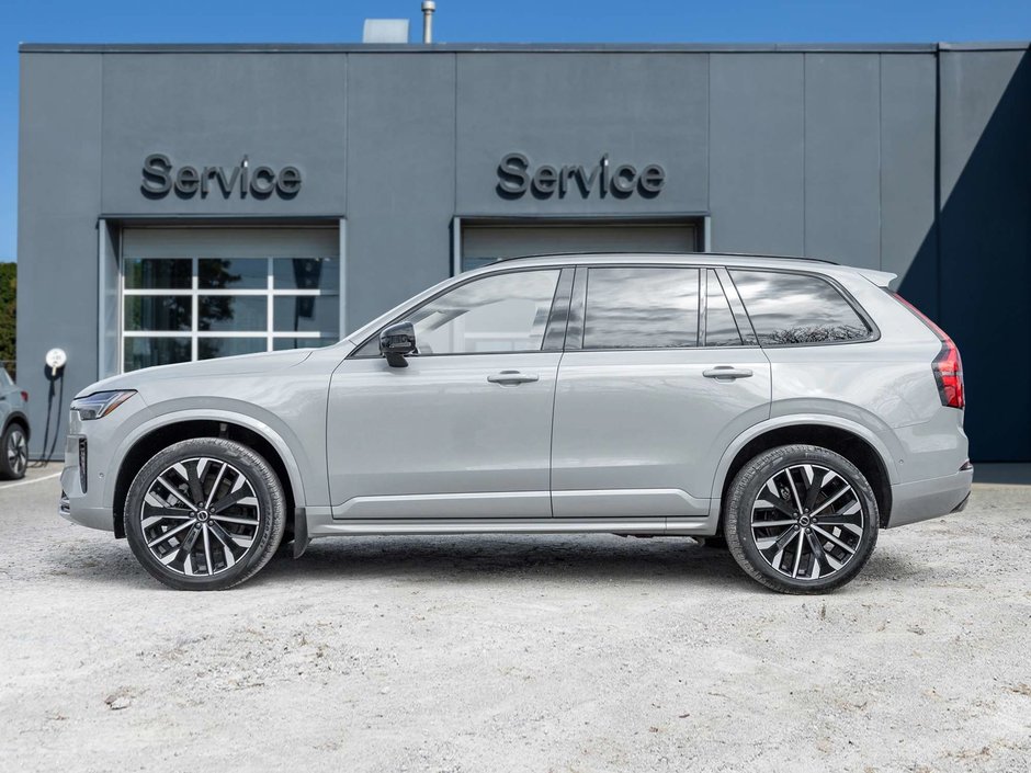 2026 Volvo XC90 Plus Dark Theme-2