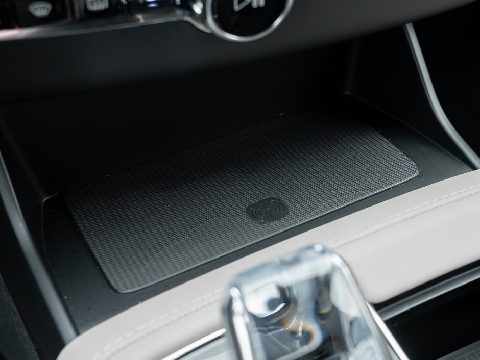 Volvo XC90 B6 AWD Ultra Dark Theme  CPO RATE fr 2.99%* 2026-18