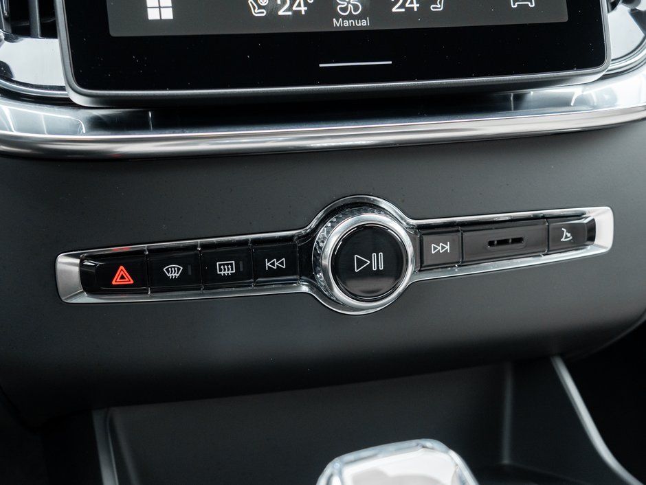 Volvo XC90 B6 AWD Ultra Dark Theme  CPO RATE fr 2.99%* 2026-19