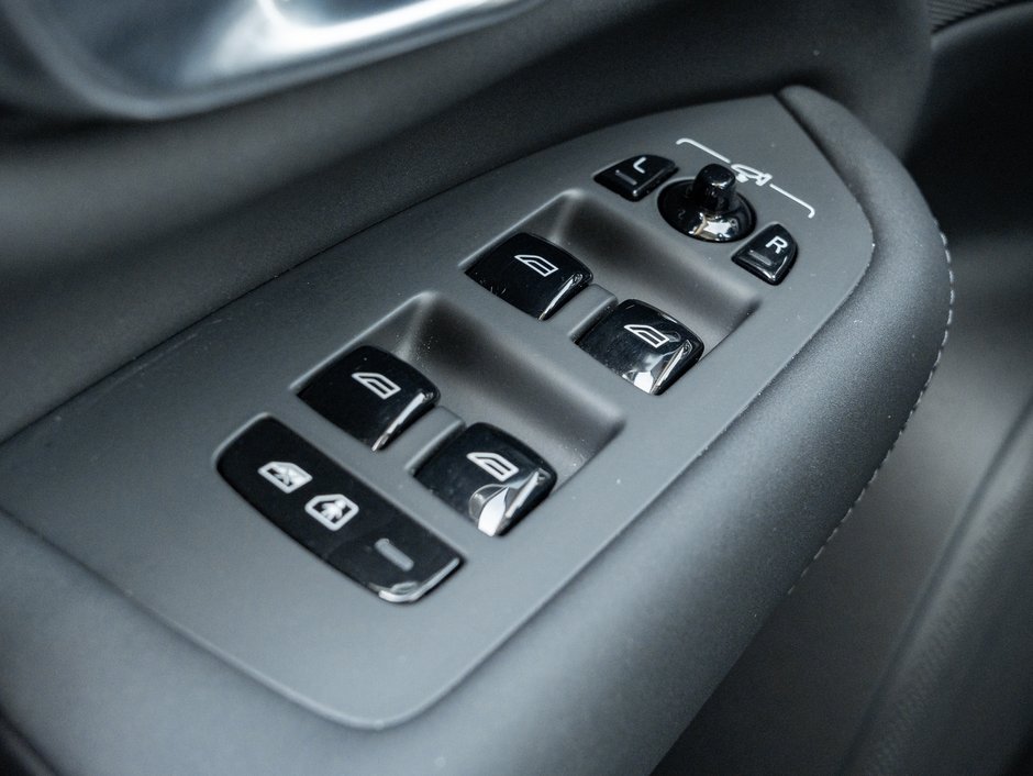 Volvo XC90 B6 AWD Ultra  VOLVO CPO RATE fr 2.99%* 2026-14