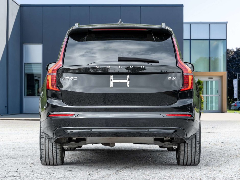 2026 Volvo XC90 Plus Dark Theme-4