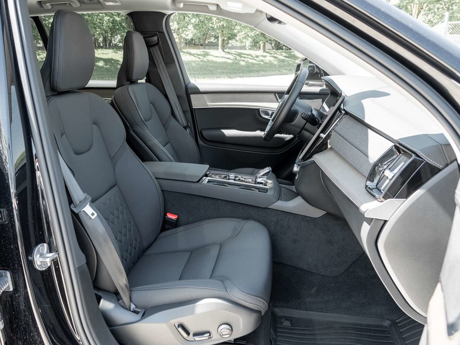 2026 Volvo XC90 Core Bright Theme-20