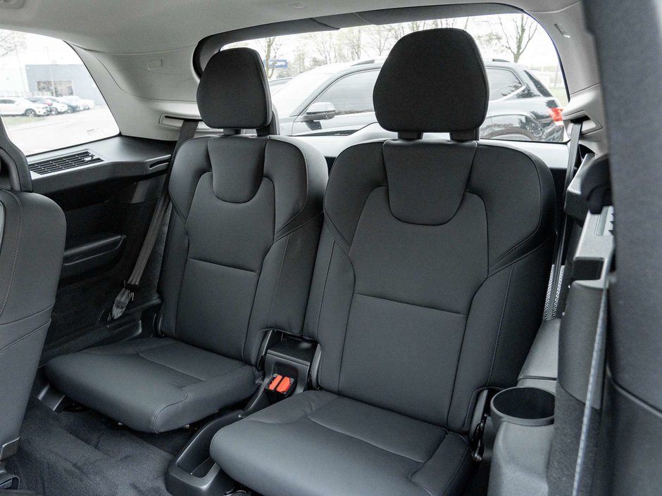 2026 Volvo XC90 Plus Bright Theme-24