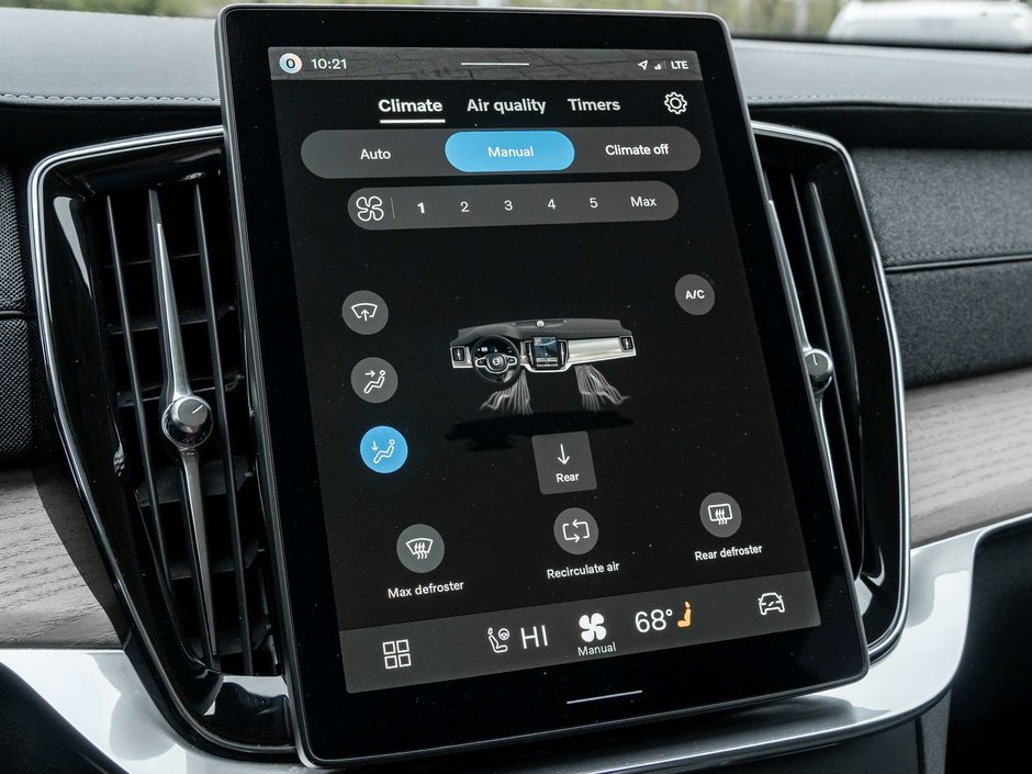 2026 Volvo XC90 Plus Bright Theme-18