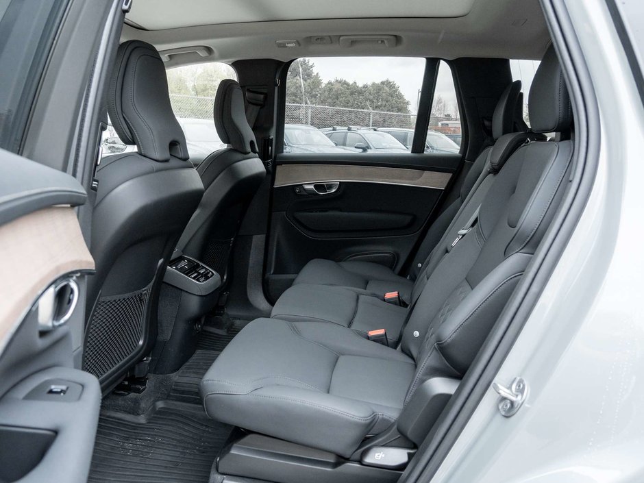 2026 Volvo XC90 Plus Bright Theme-22