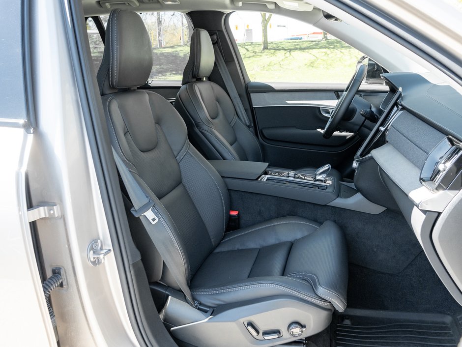 Volvo XC90 B6 AWD Ultra 7-Seater LIKE NEW  CPO RATE fr 2.99%* 2026-22
