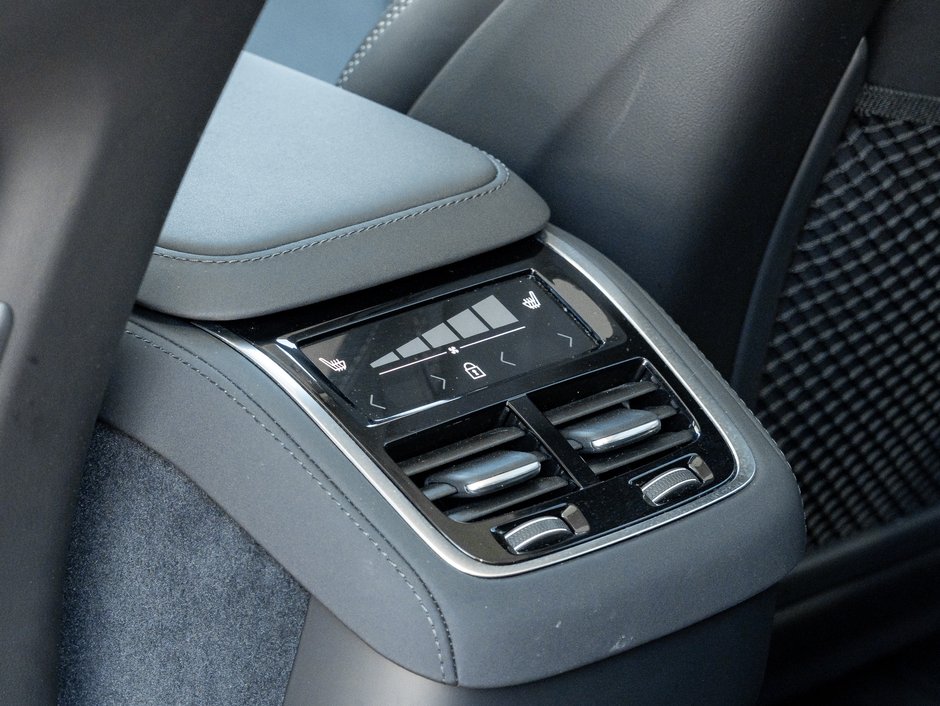 Volvo XC90 B6 AWD Ultra 7-Seater LIKE NEW  CPO RATE fr 2.99%* 2026-24